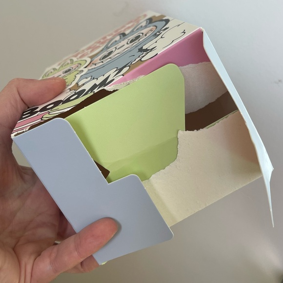 🤍PopMart Macaron Soymilk Labubu - discontinued🤍 - Picture 3 of 8